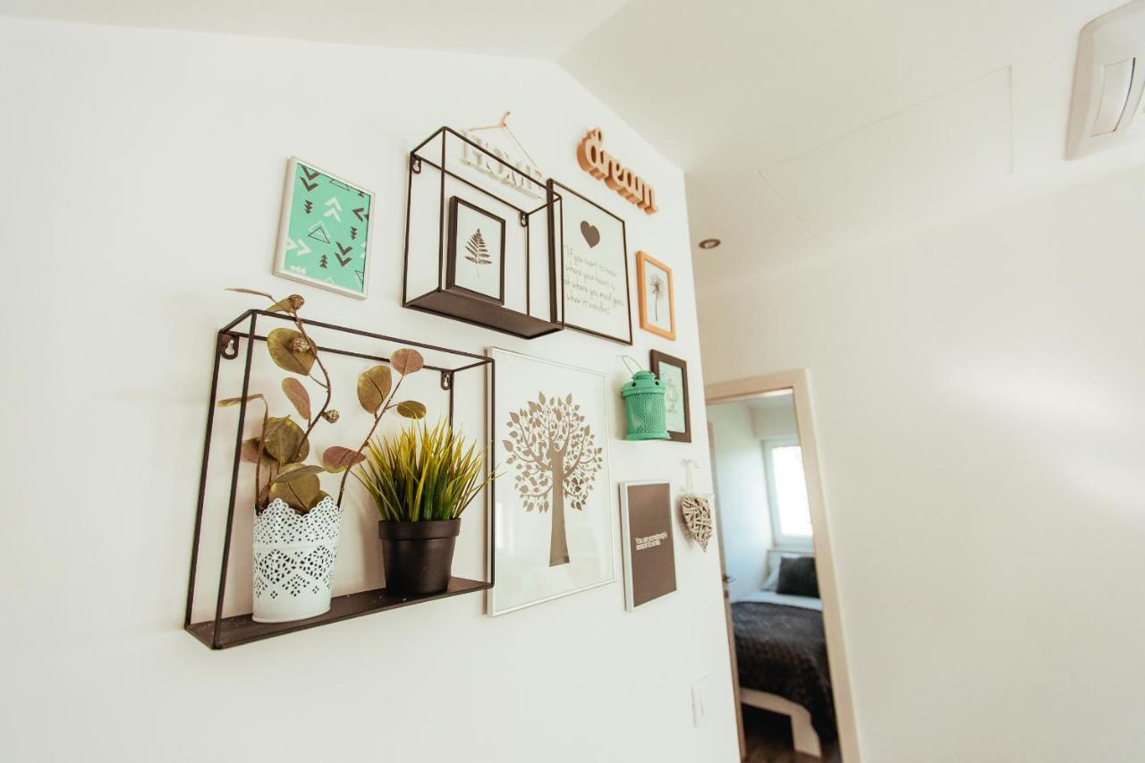 Apartamento Sunny Oak Estate Mengeš Exterior foto