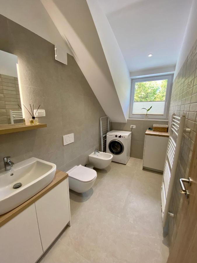 Apartamento Sunny Oak Estate Mengeš Exterior foto