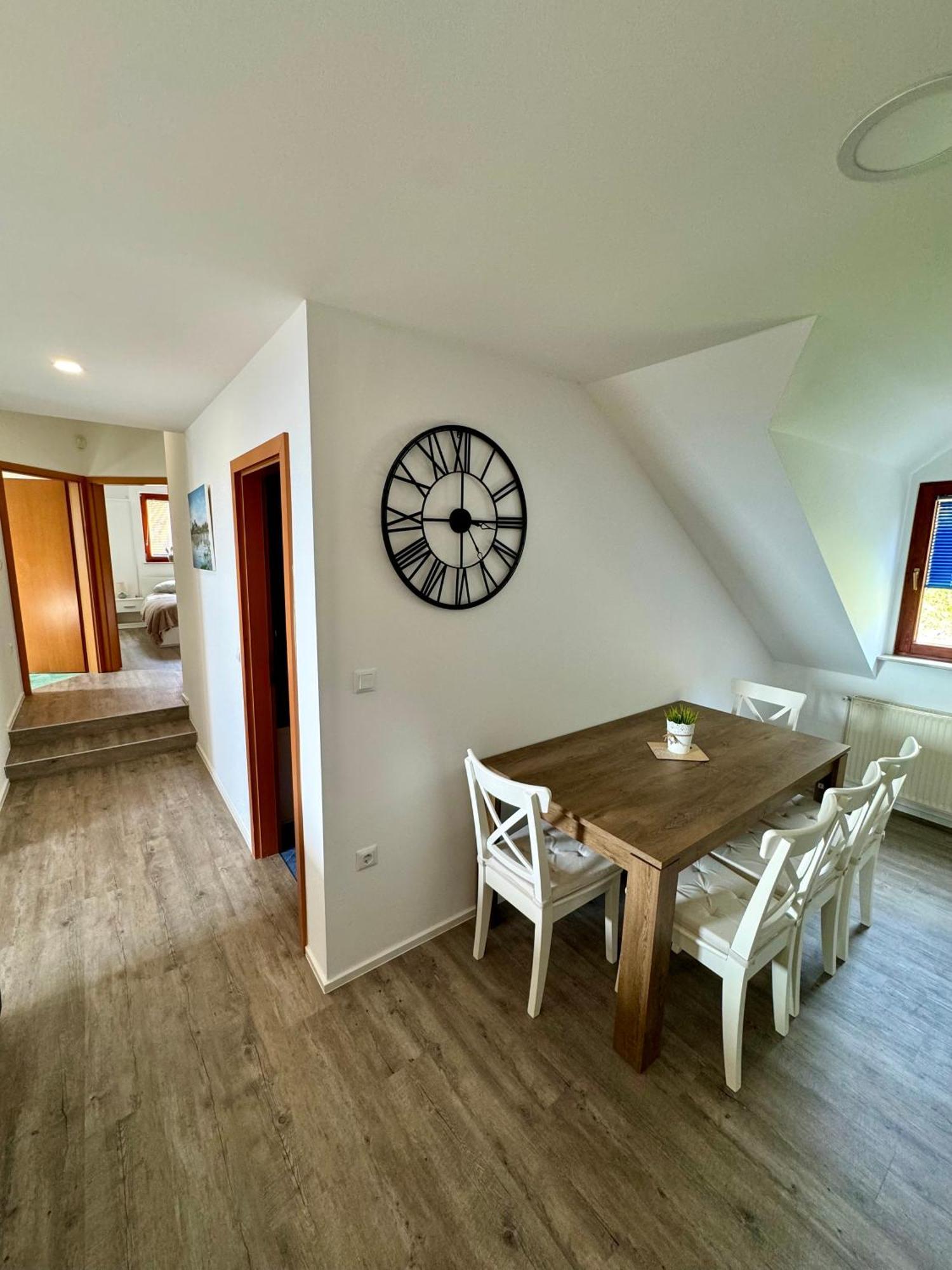 Apartamento Sunny Oak Estate Mengeš Exterior foto